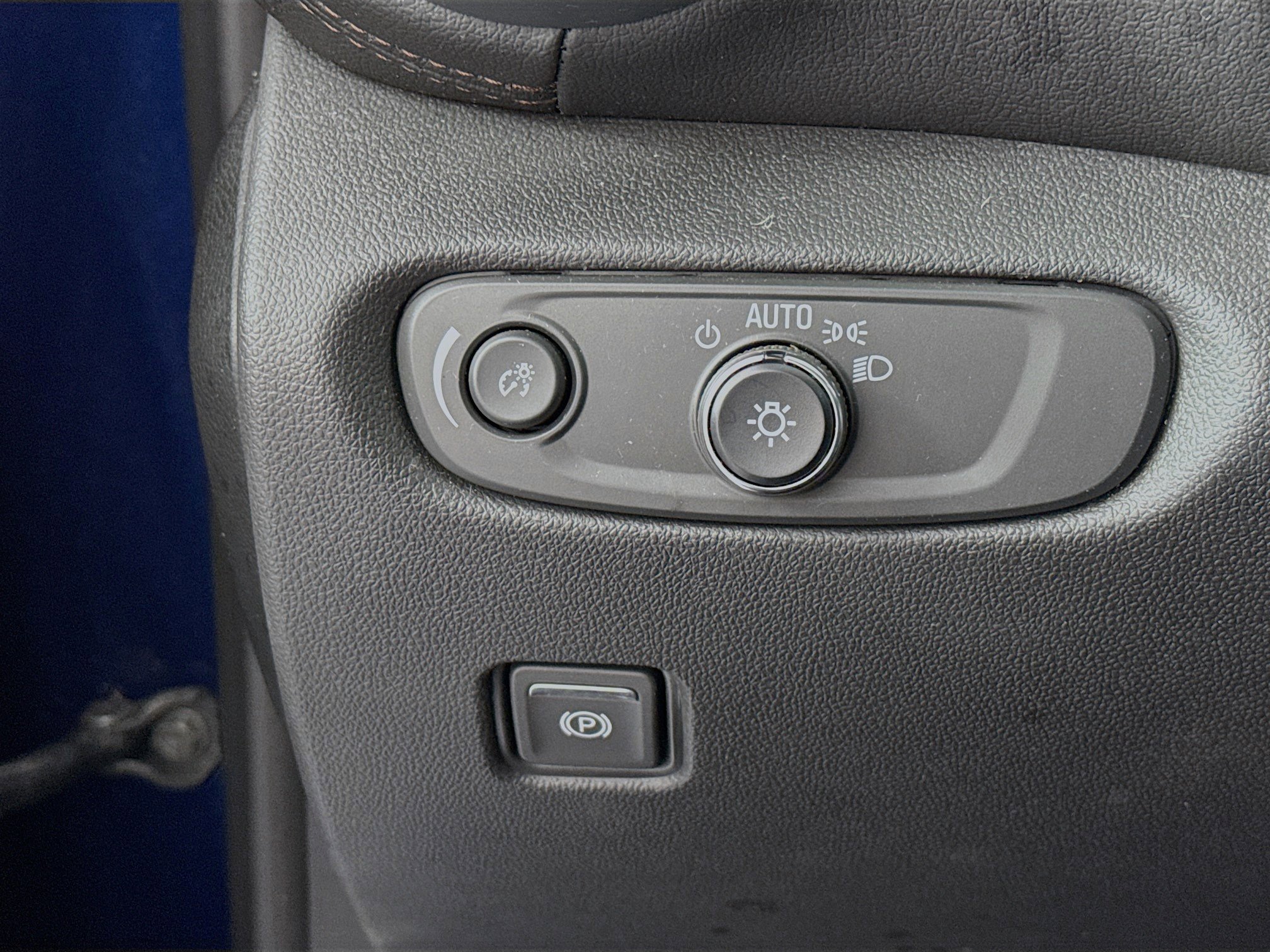 Used 2022 Chevrolet Blazer Premier w/ Enhanced Convenience Package image 10