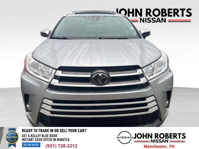 Used 2019 Toyota Highlander XLE image 7