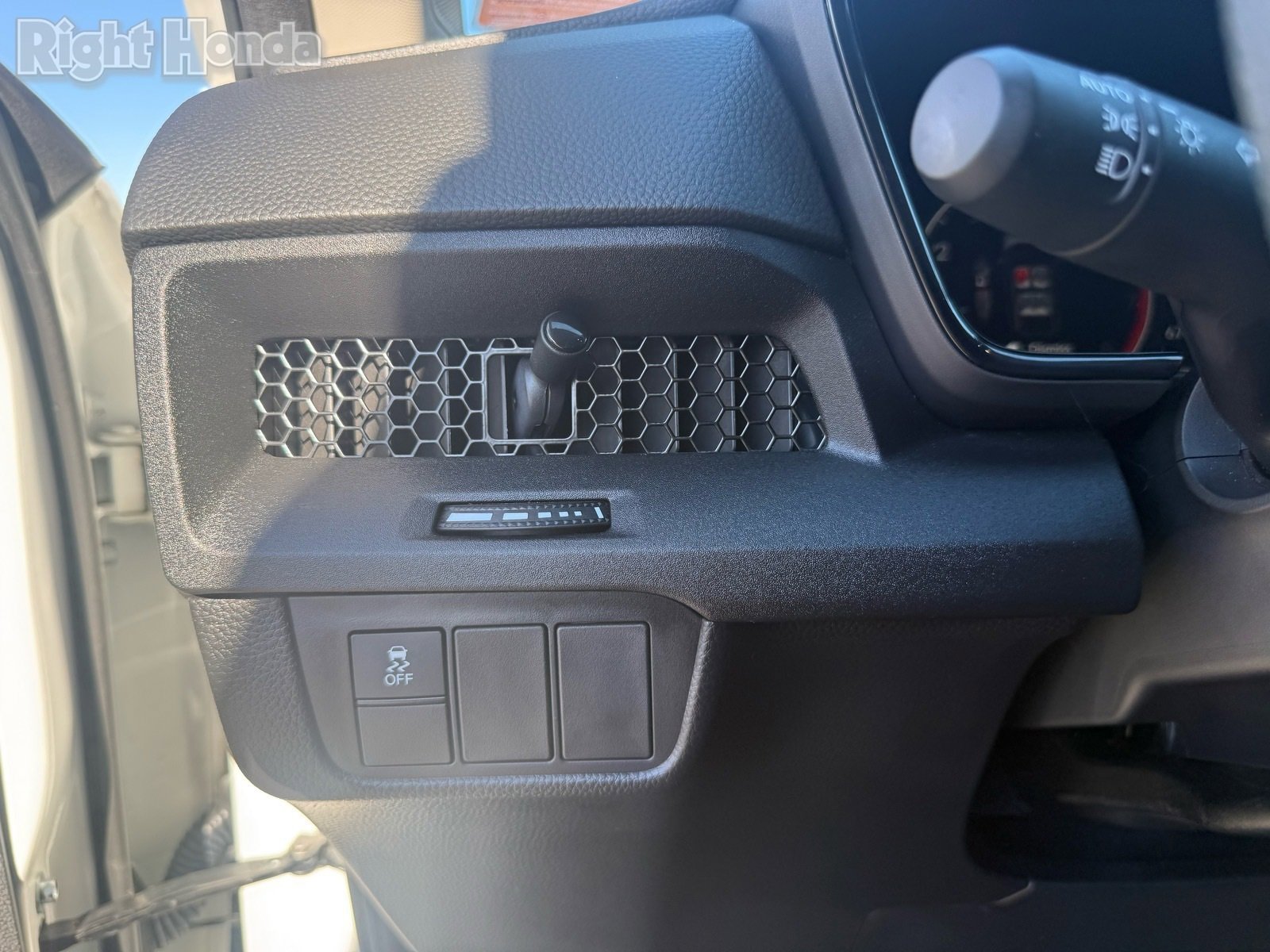 Certified 2025 Honda CR-V EX image 15