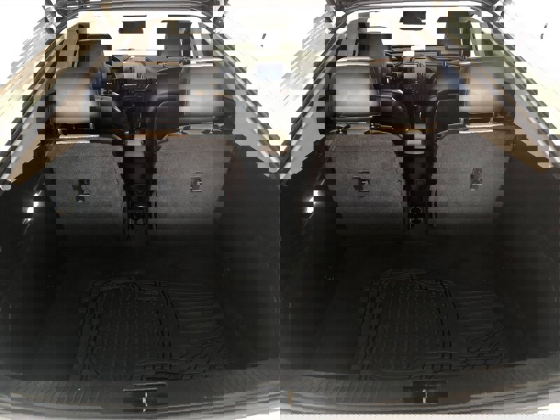 Used 2011 Chevrolet Volt Premium w/ Premium Trim Package image 12