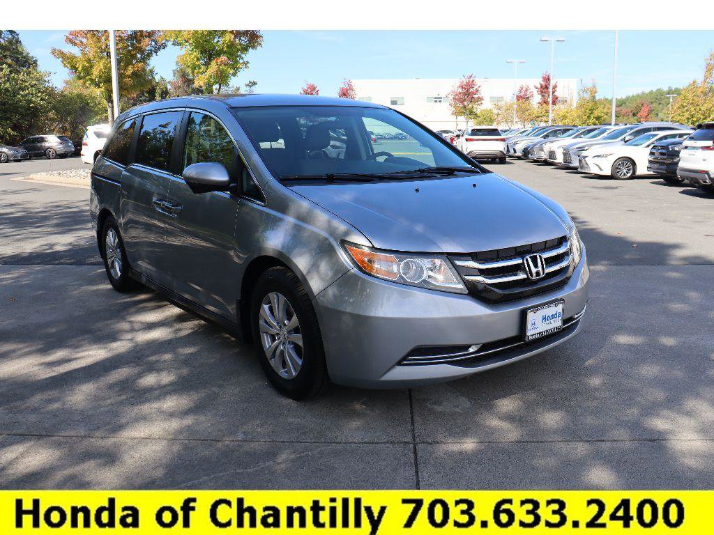 Used 2016 Honda Odyssey SE image 1