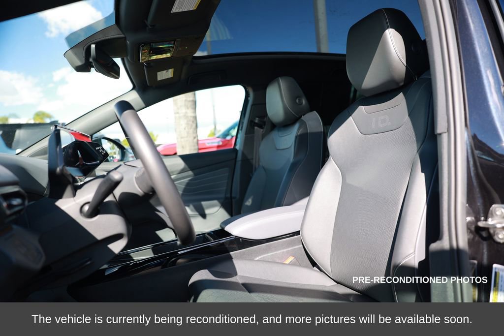 Used 2023 Volkswagen ID.4 S image 17