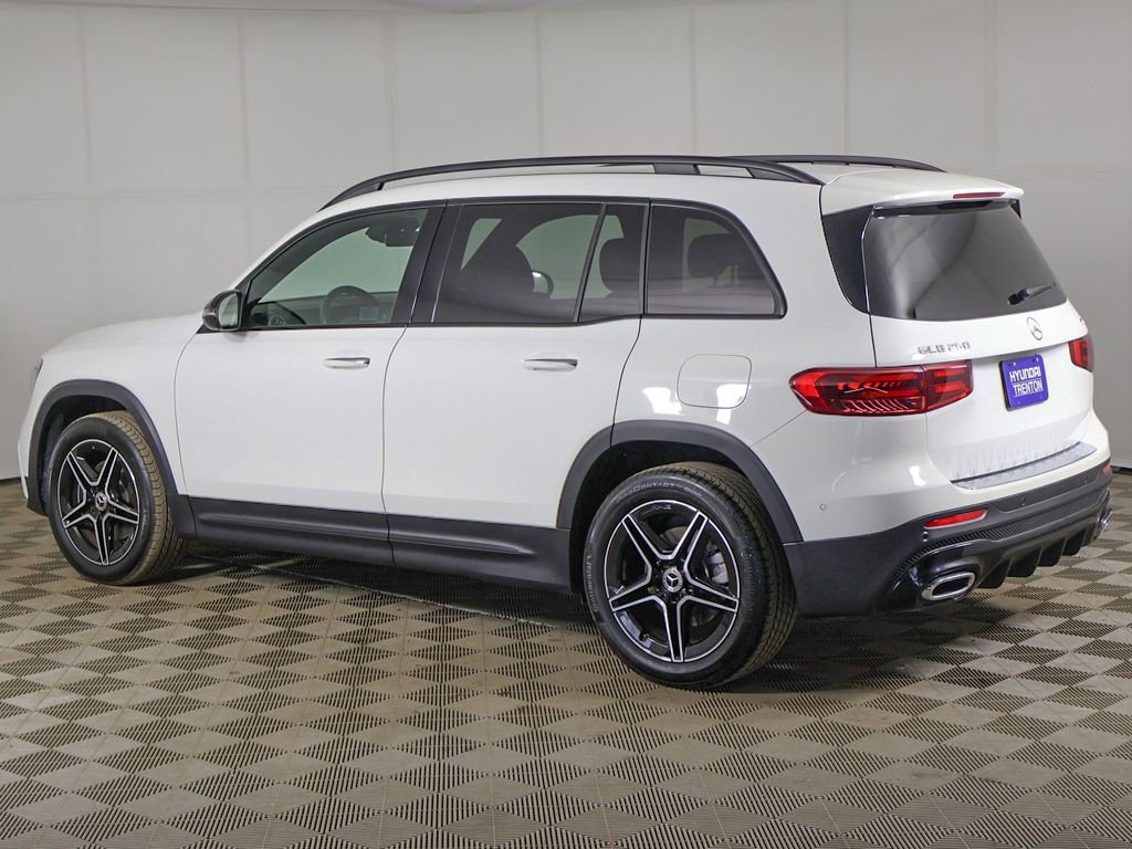 Used 2025 Mercedes-Benz GLB 250 4MATIC image 7