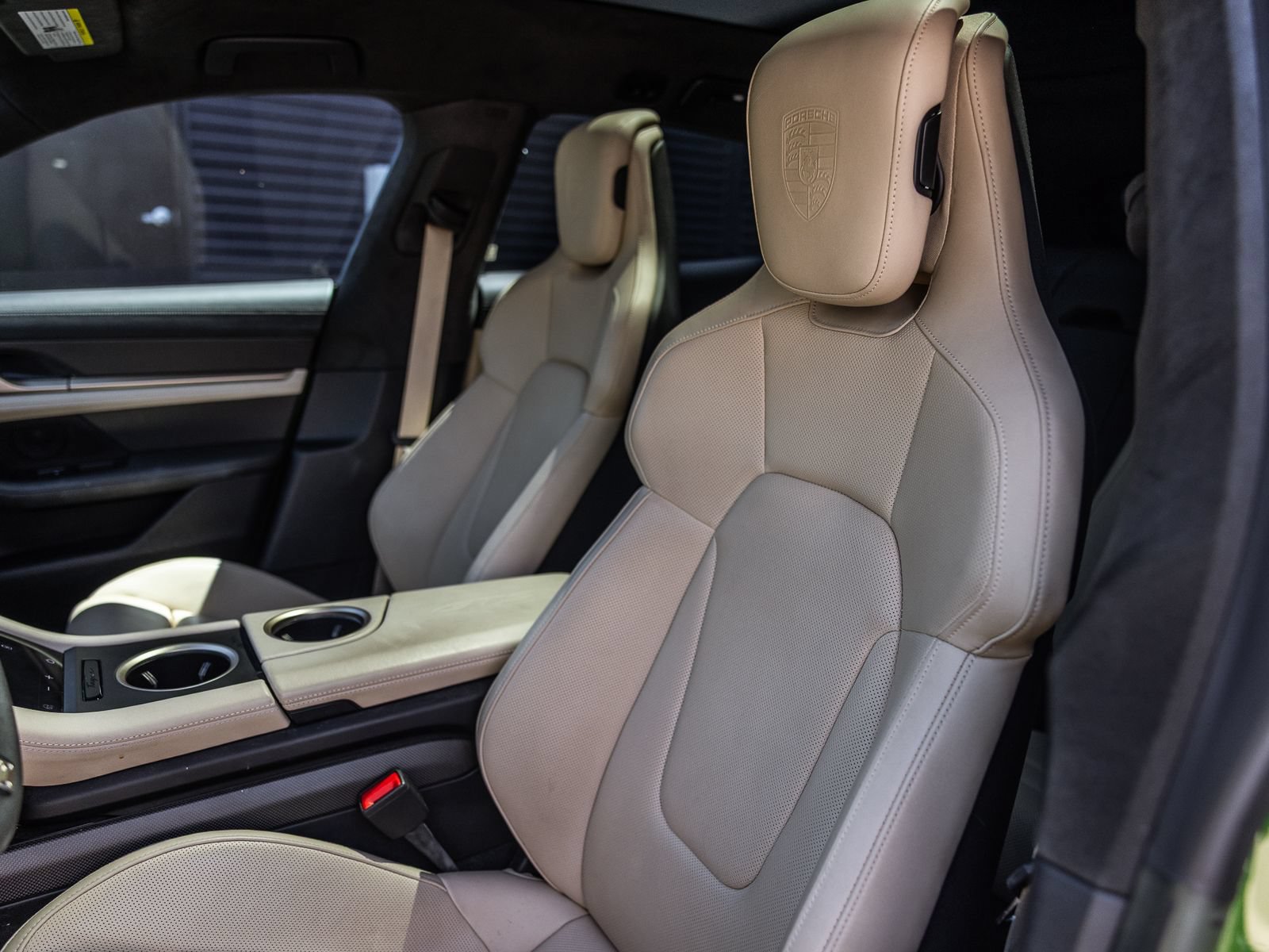 Certified 2023 Porsche Taycan GTS AWD/4WD image 5