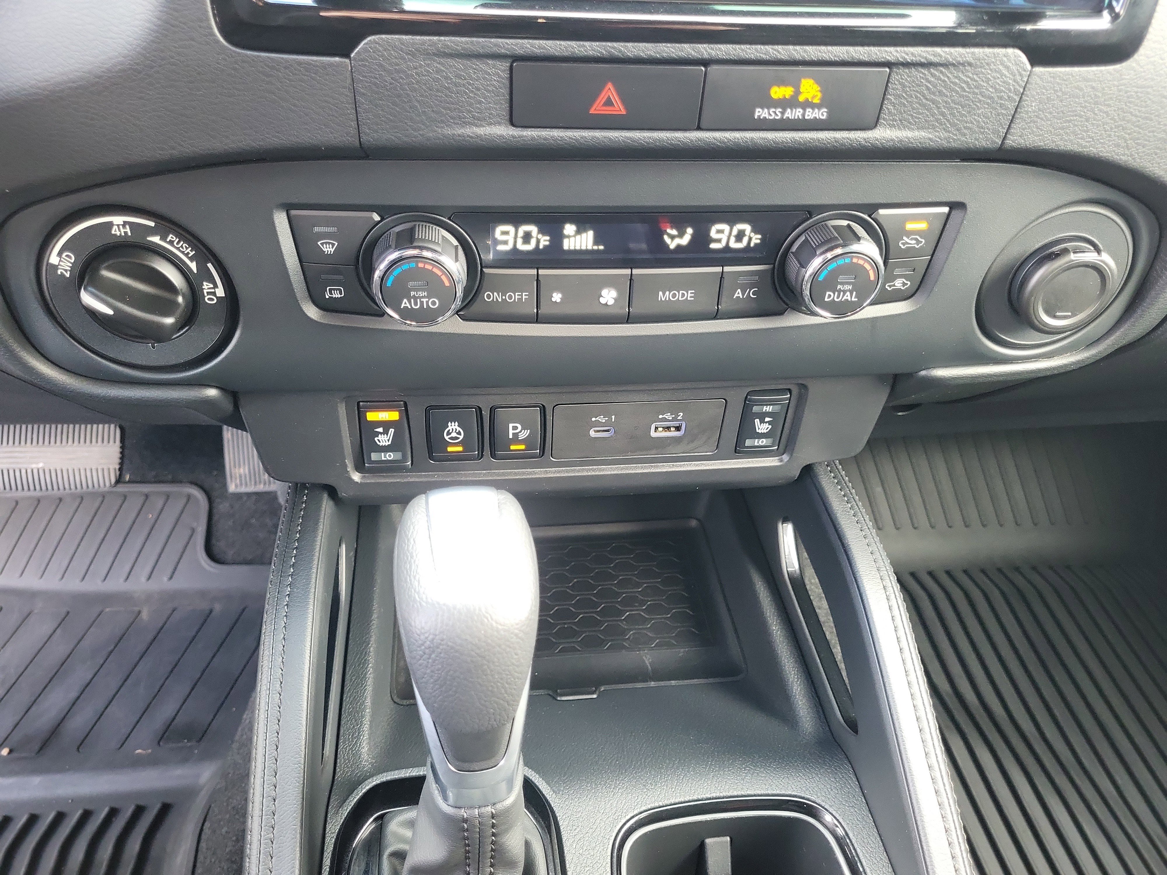 Used 2022 Nissan Frontier PRO-4X w/ Pro-4X Premium Package image 19