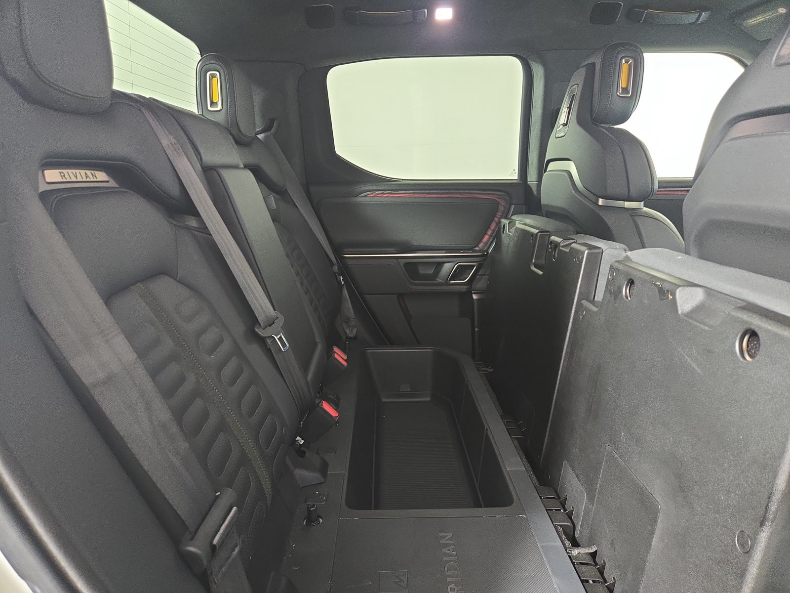 Used 2022 Rivian R1T Adventure AWD/4WD image 24