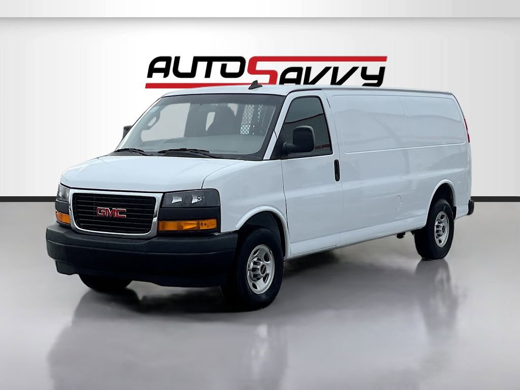 Used 2023 GMC Savana 3500 Extended w/ Driver Convenience Package RWD image 3