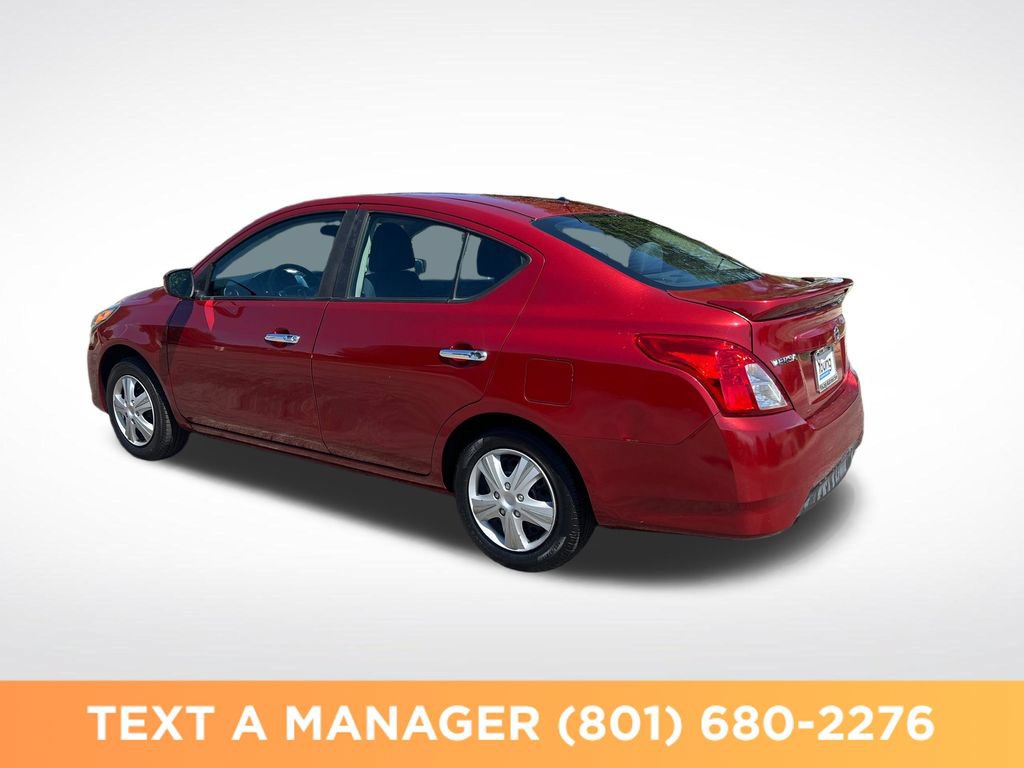 Used 2019 Nissan Versa SV FWD image 3