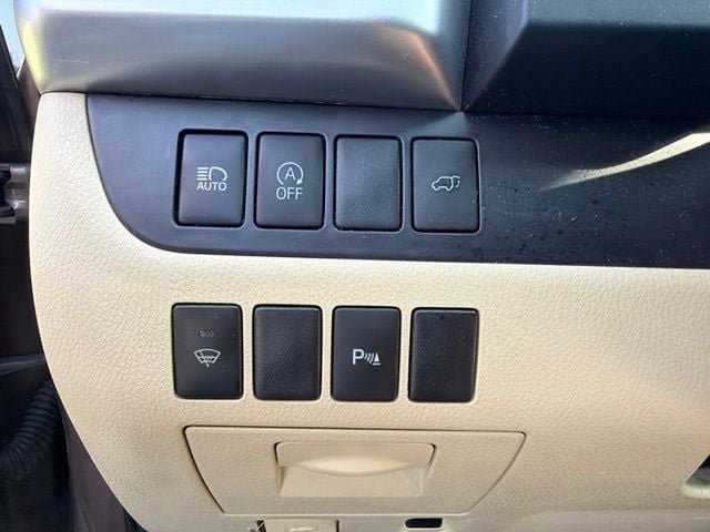 Used 2017 Toyota Highlander Limited AWD/4WD image 5