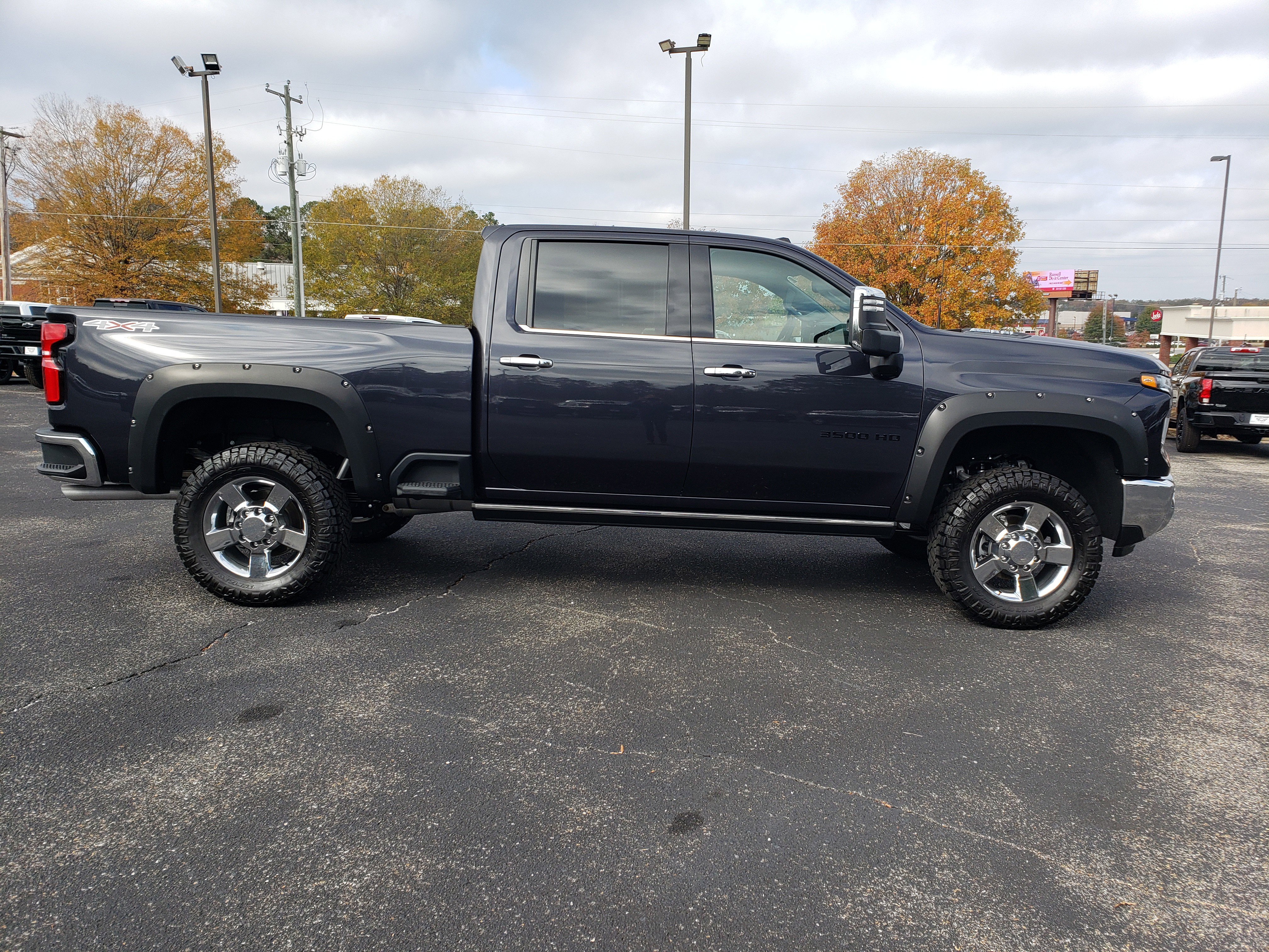 Used 2024 Chevrolet Silverado 3500 LTZ w/ LTZ Plus Package image 5