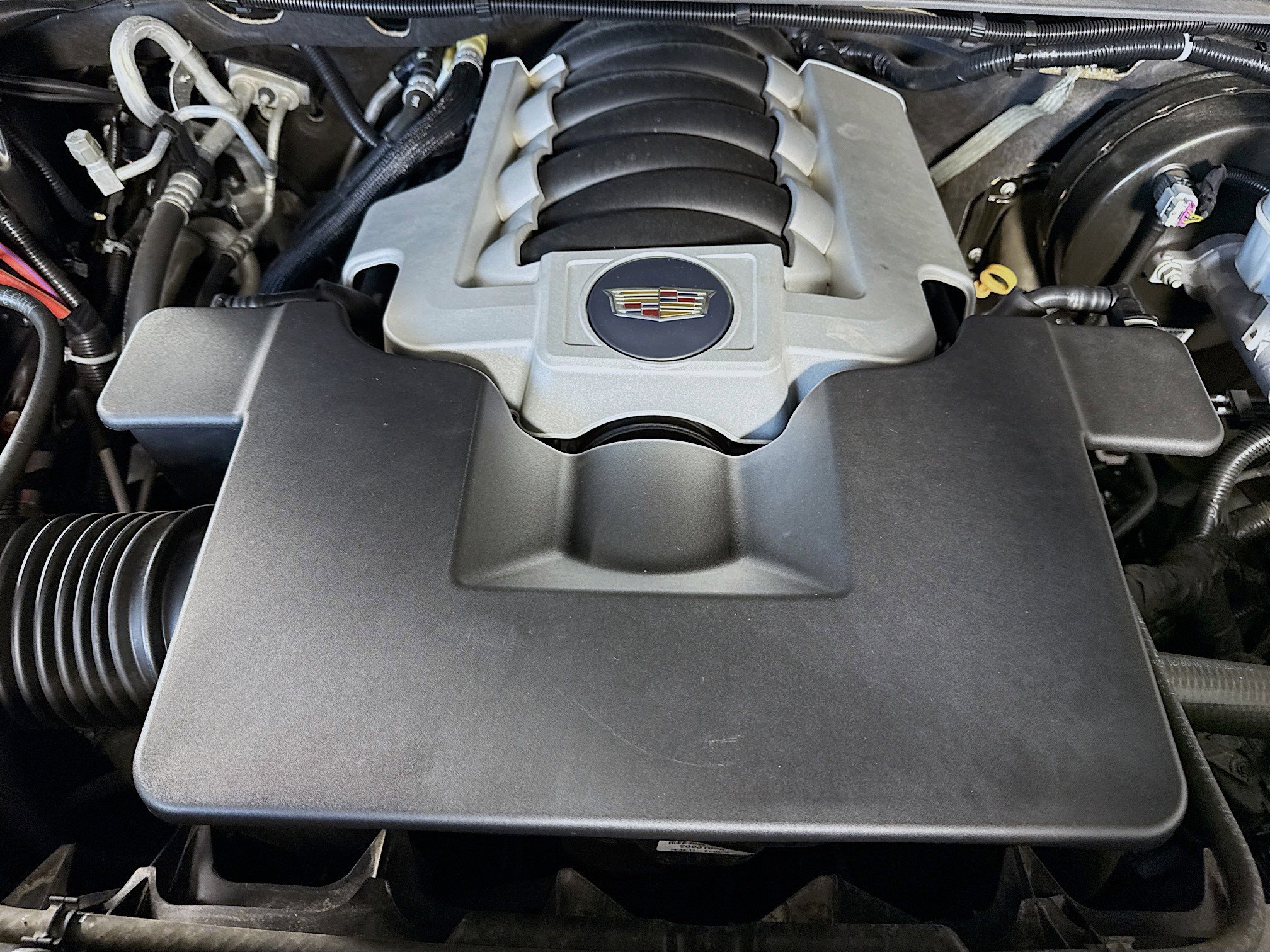 Used 2020 Cadillac Escalade Platinum image 38