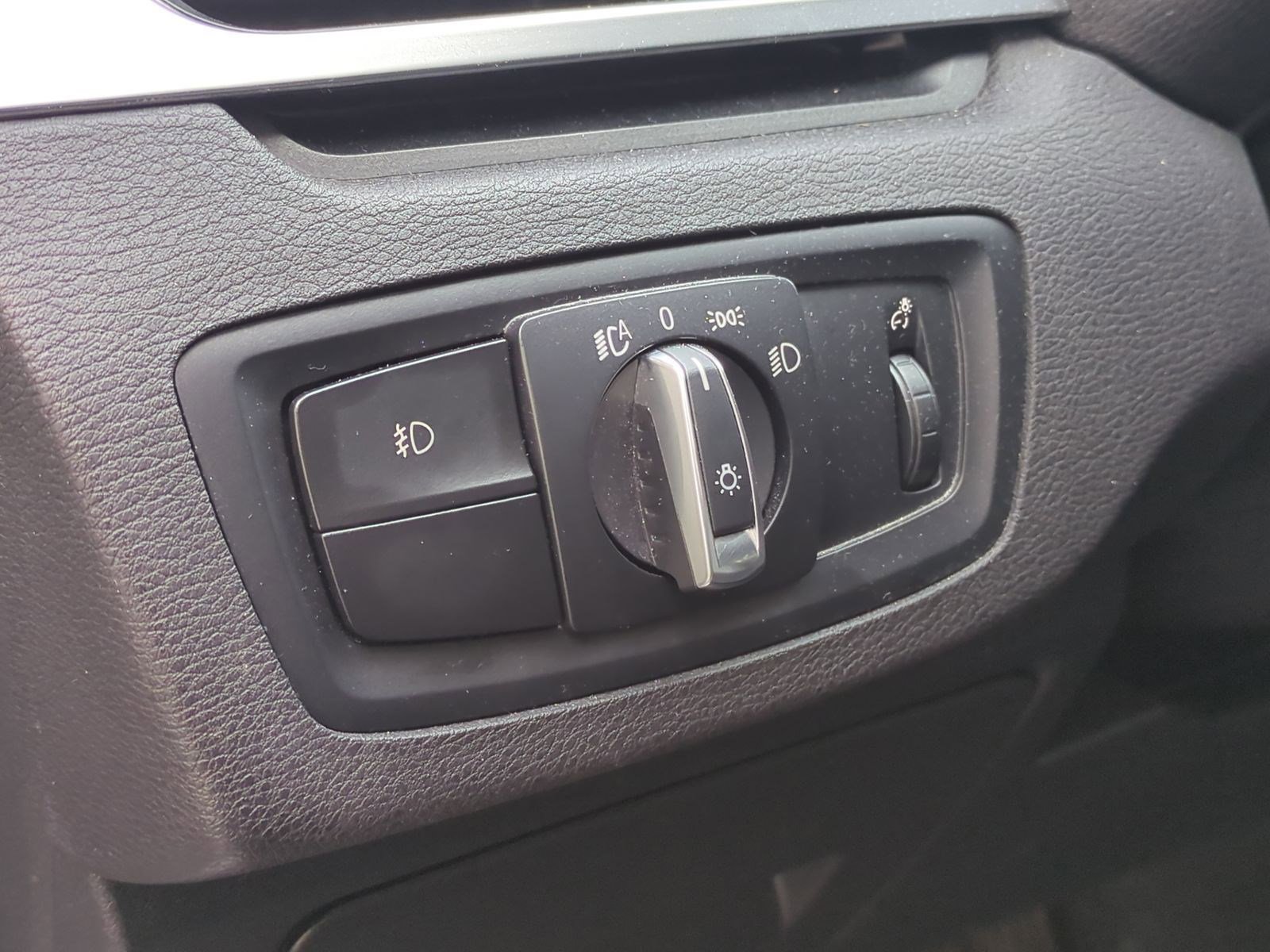 Used 2018 BMW X1 sDrive28i FWD image 16