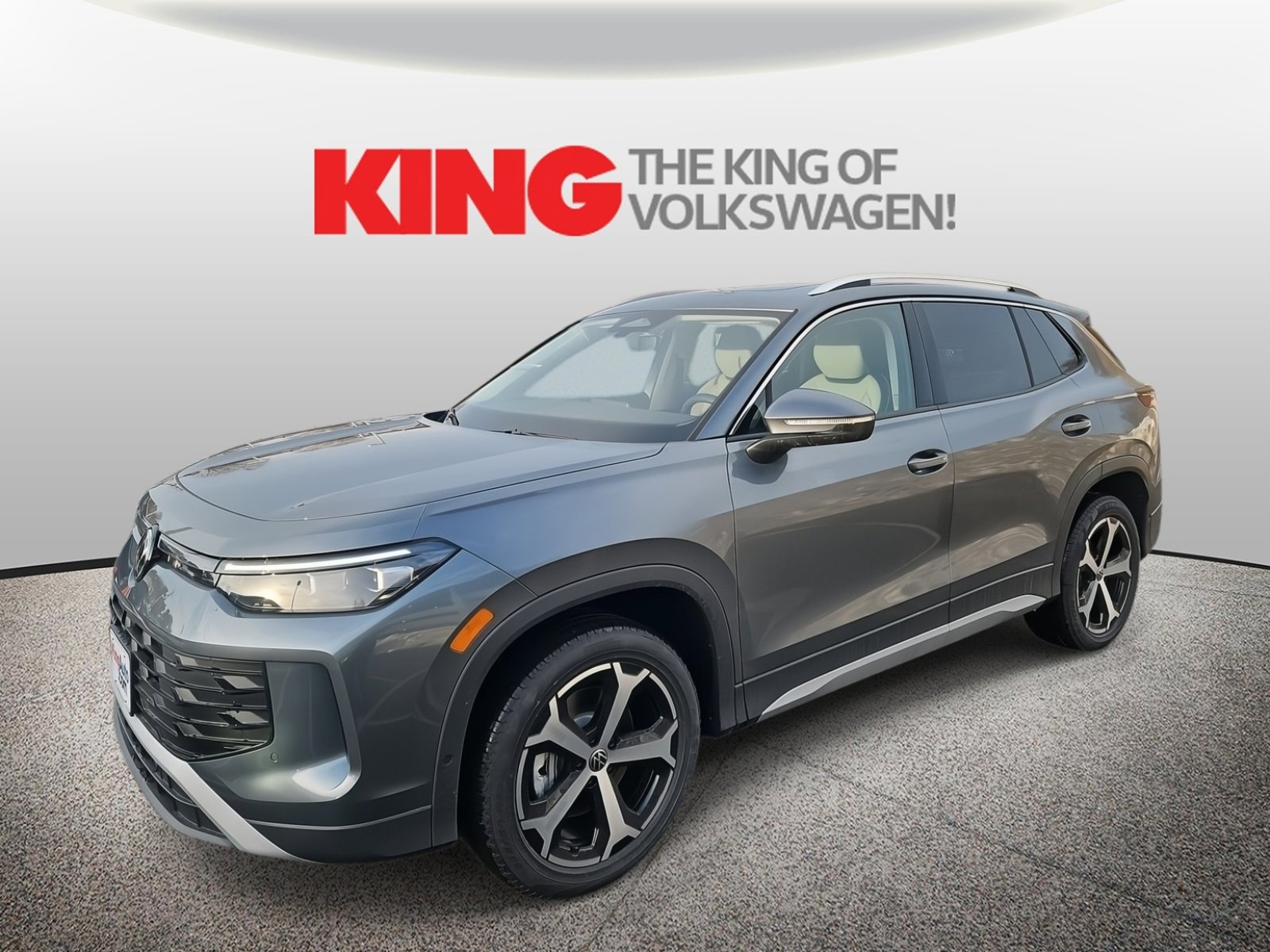 New 2026 Volkswagen Tiguan SE image 8