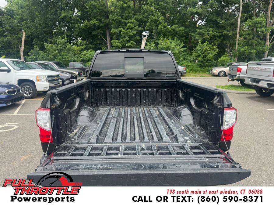 Used 2021 Nissan Titan SV w/ SV Convenience Package image 9