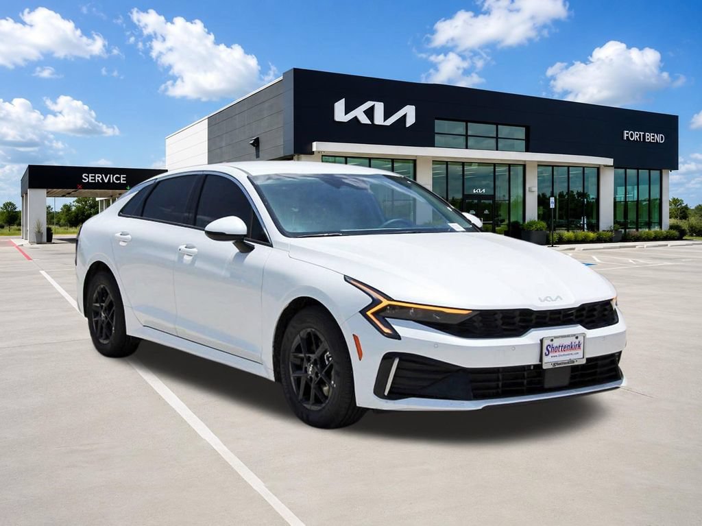 New 2026 Kia K5 LXS FWD image 3