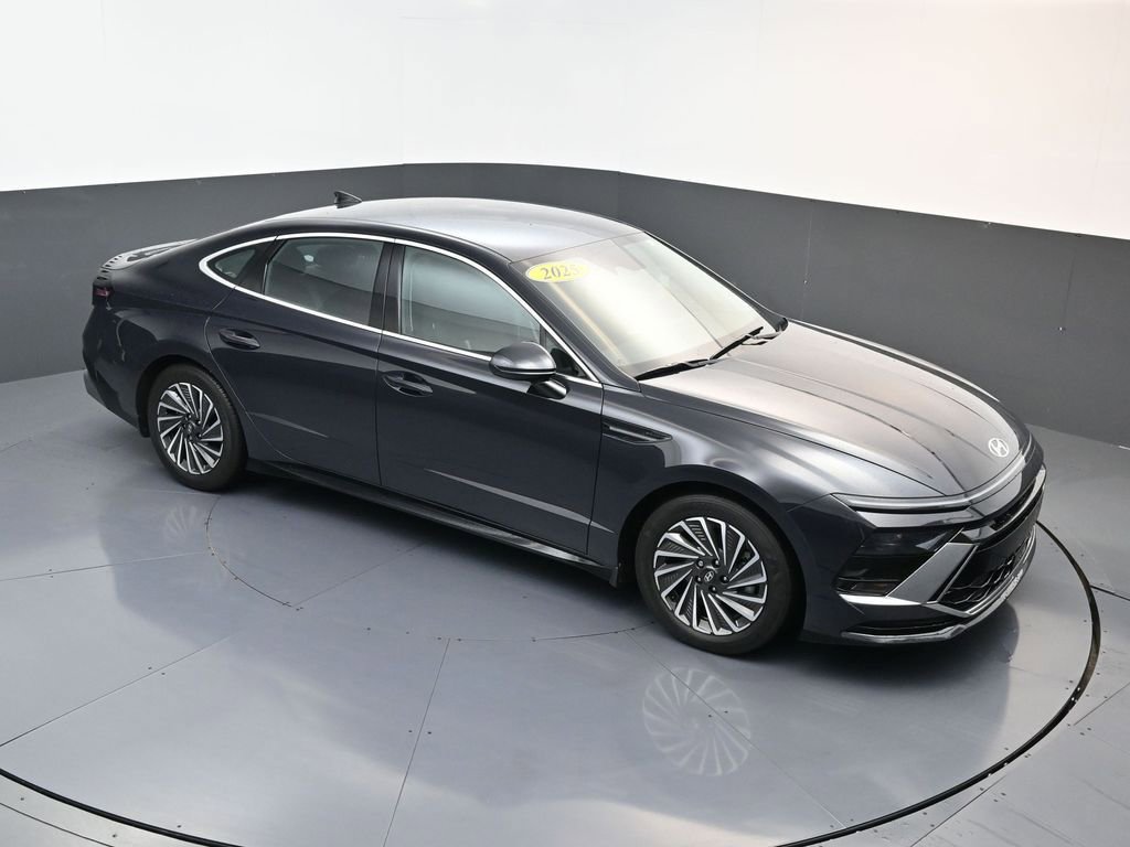 Certified 2025 Hyundai Sonata SEL image 14