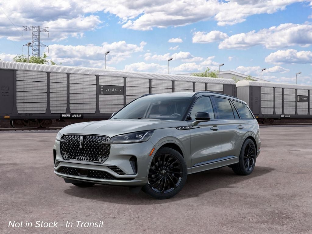 New 2027 Lincoln Aviator Reserve w/ Luxury Package RWD image 2