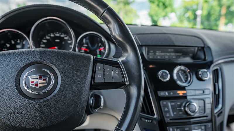 Used 2013 Cadillac CTS V RWD image 29