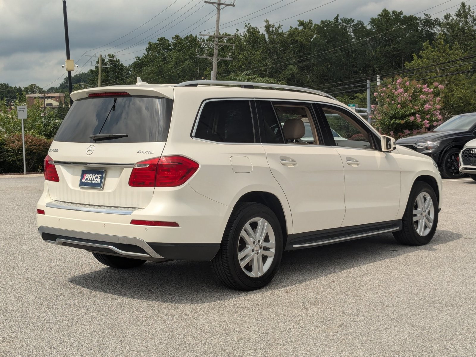 Used 2014 Mercedes-Benz GL 450 4MATIC image 9