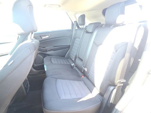 Used 2022 Ford Edge SE w/ Black Appearance Package image 19