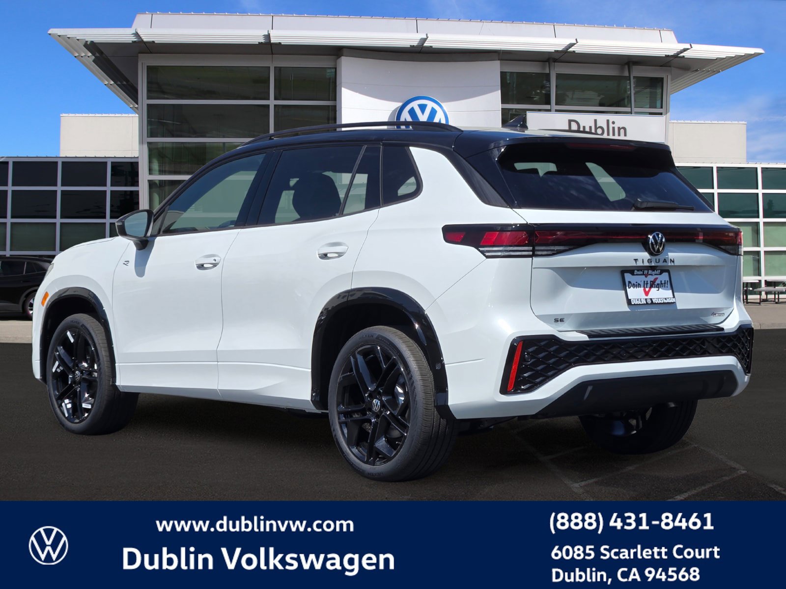 New 2026 Volkswagen Tiguan SE R-Line AWD/4WD image 6