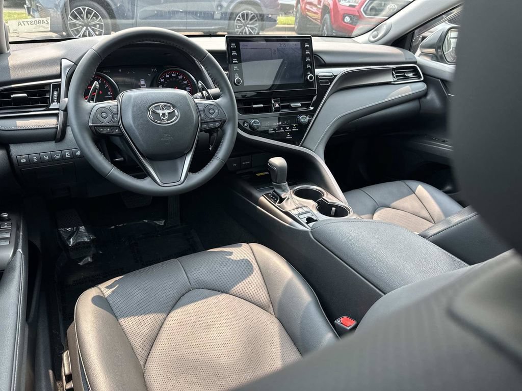 Used 2023 Toyota Camry XSE w/ Navigation Package FWD image 10