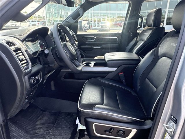 Used 2025 RAM 1500 Laramie w/ Sport Appearance Package AWD/4WD image 19