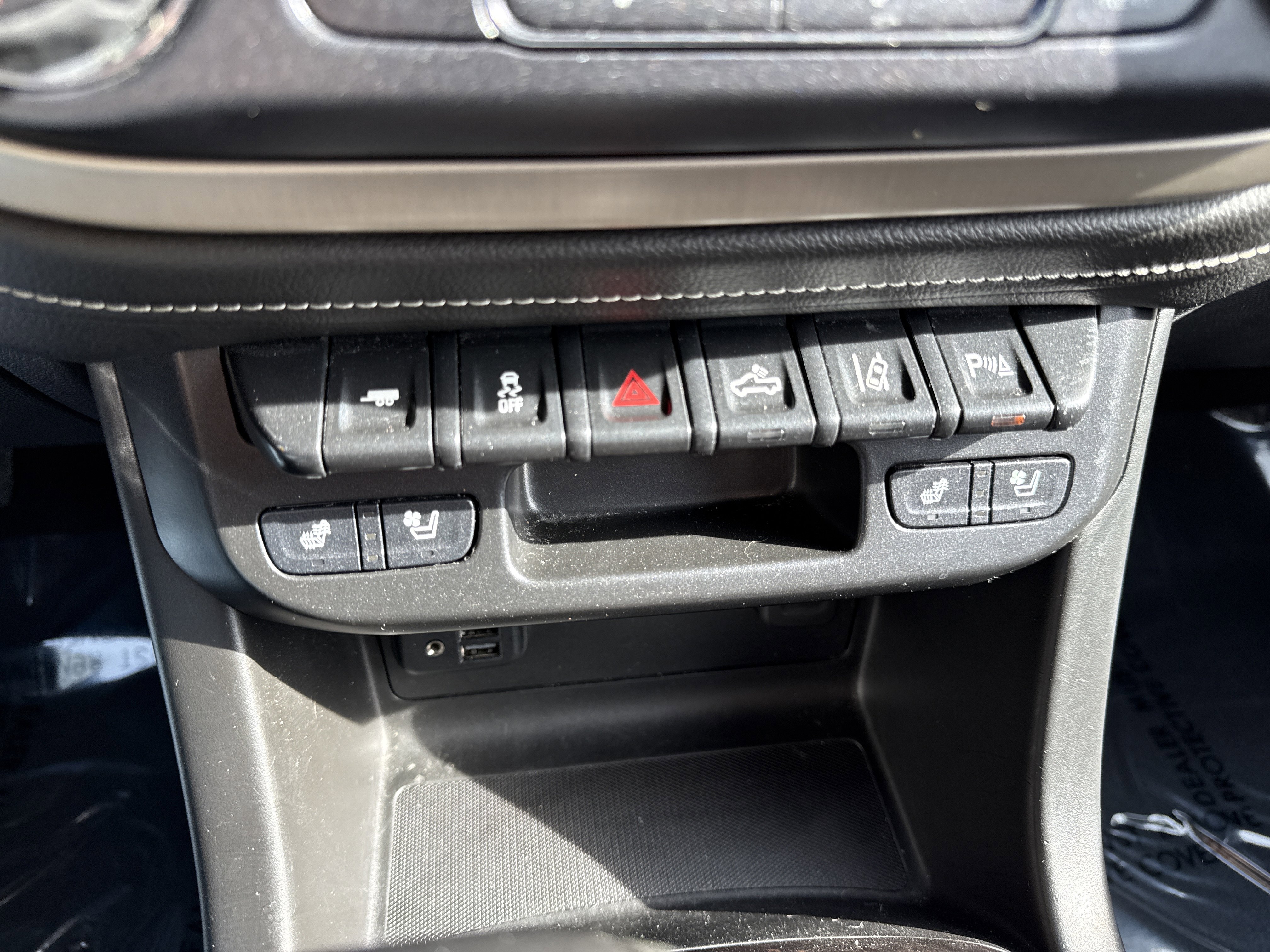 Used 2021 GMC Canyon Denali AWD/4WD image 21