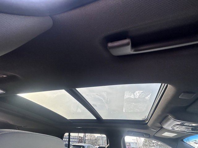 Used 2021 Chevrolet Tahoe LT w/ LT Signature Package image 16