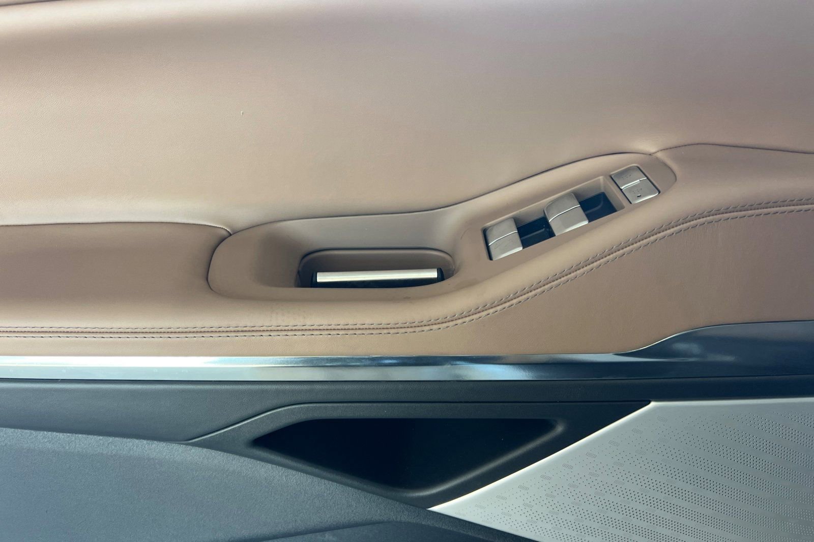 New 2026 Lincoln Navigator L Black Label AWD/4WD image 9