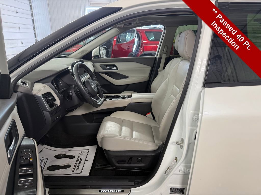 Used 2023 Nissan Rogue SL w/ SL Premium Package image 13