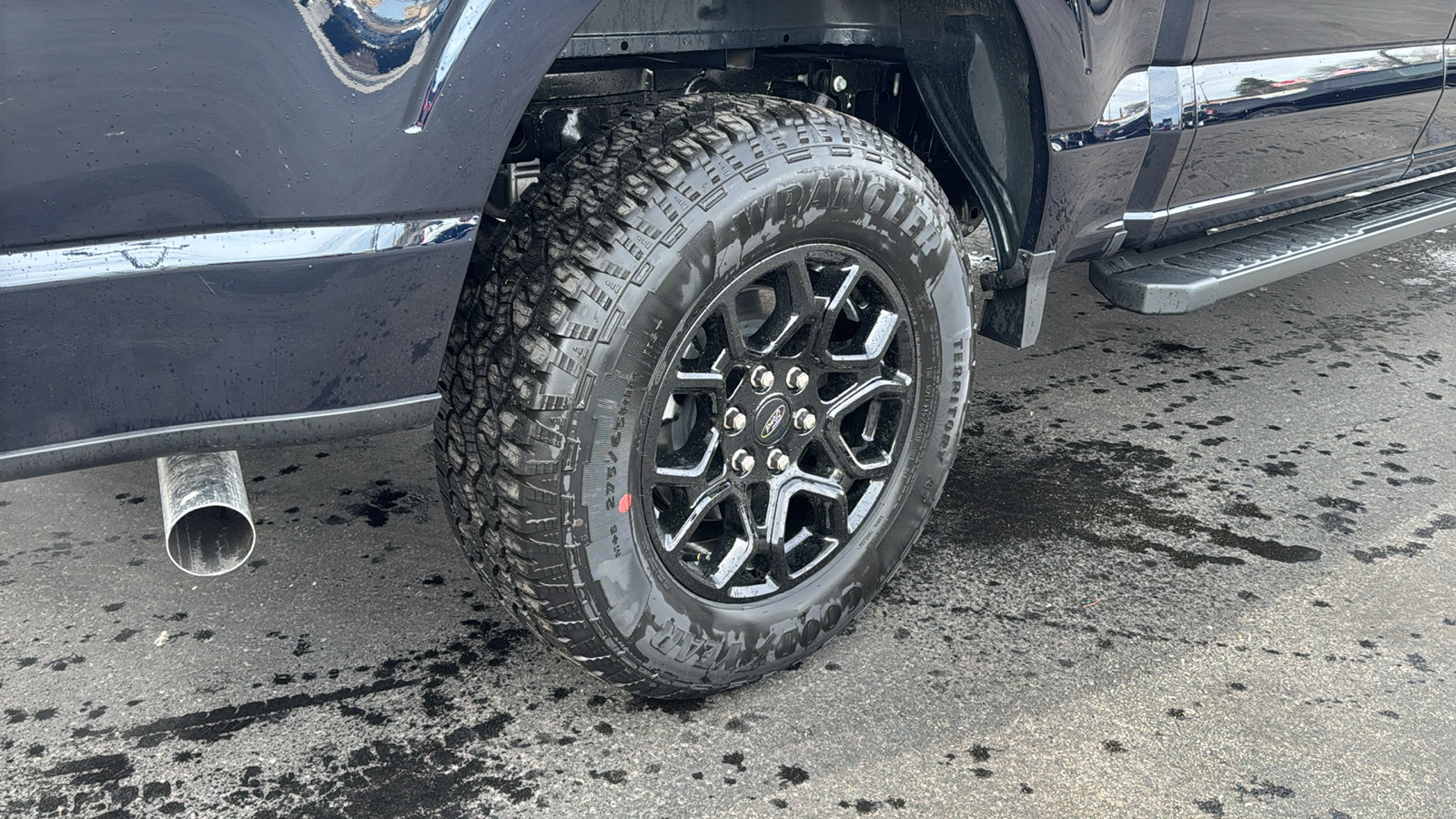 New 2026 Ford F150 XLT w/ Equipment Group 302A MID image 12