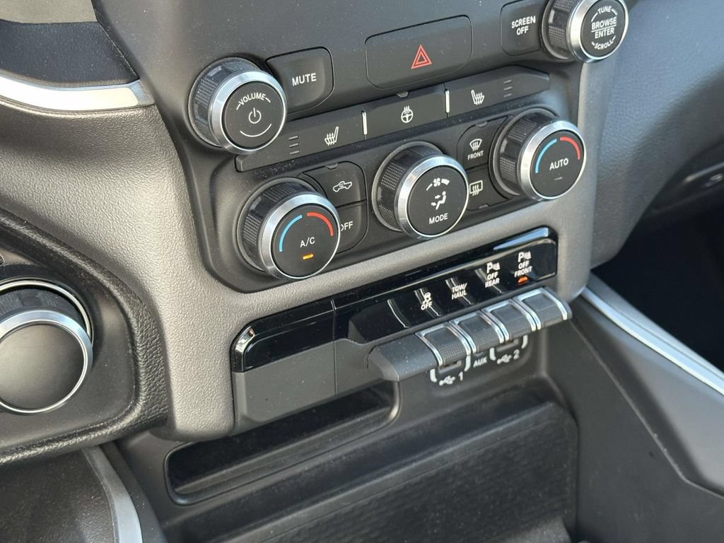 Used 2020 RAM 1500 Big Horn AWD/4WD image 30