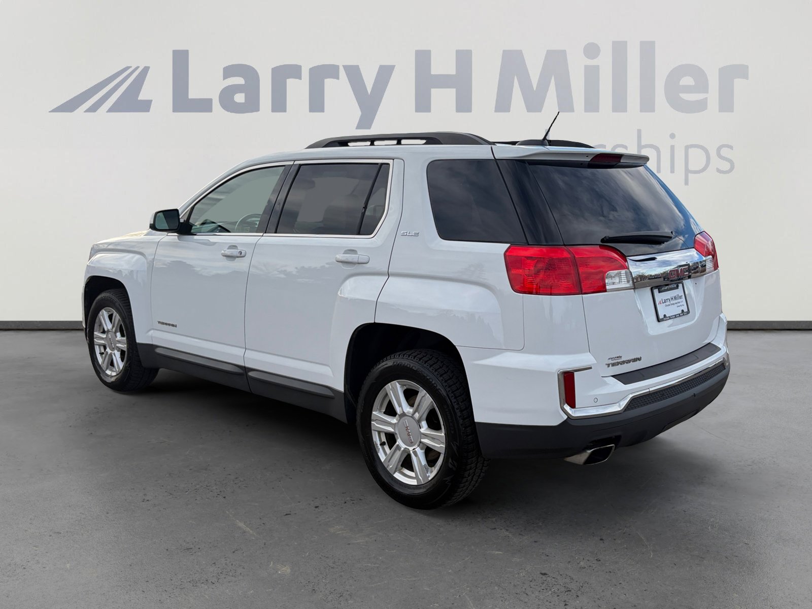 Used 2016 GMC Terrain SLE w/ Driver Alert Package I image 4