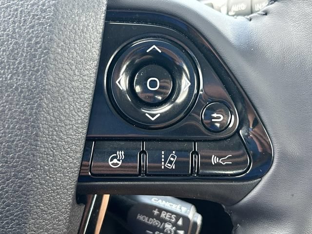 Used 2022 Toyota Prius Limited w/ Premium Convenience Package FWD image 29