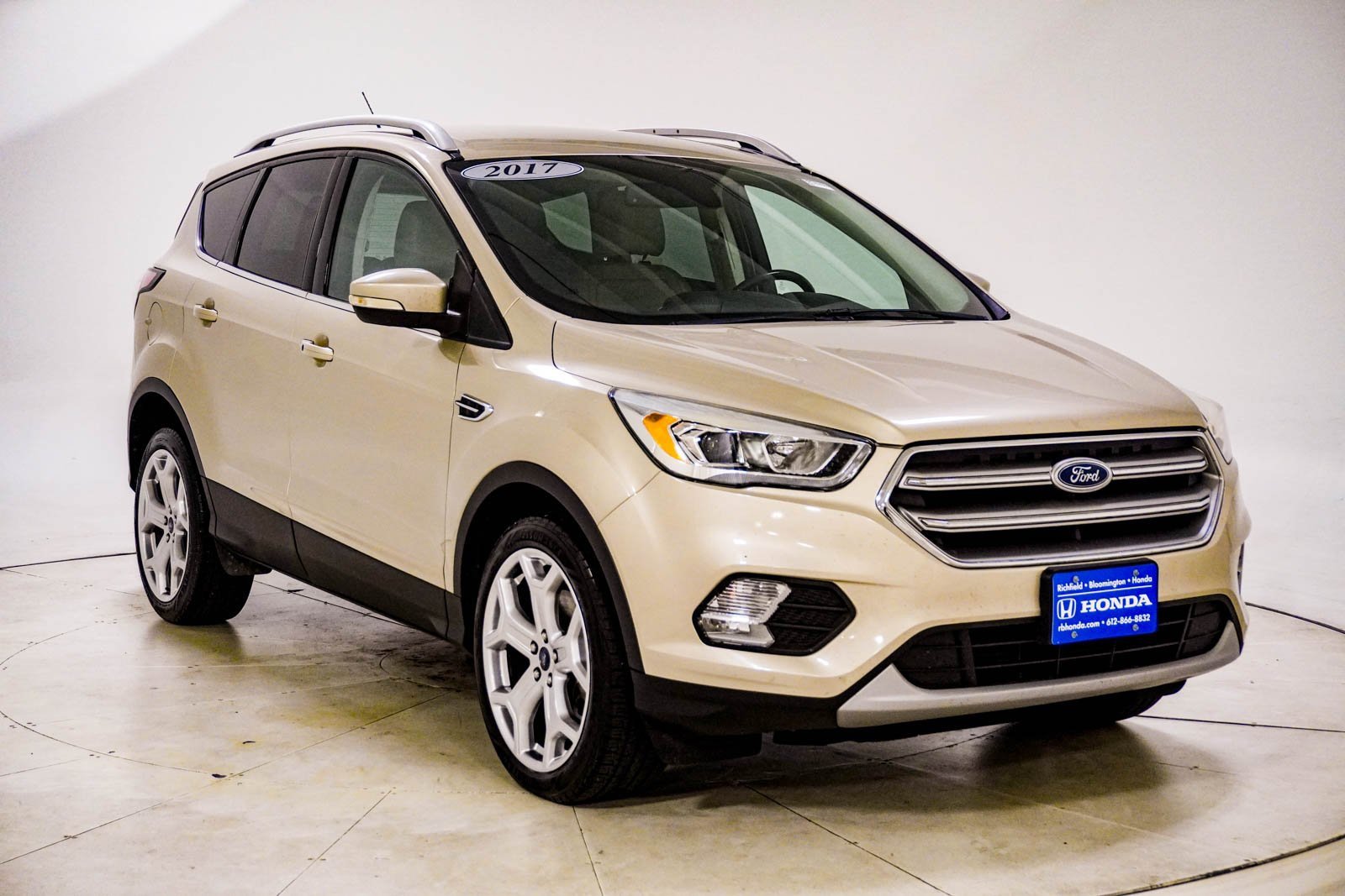 Used 2017 Ford Escape Titanium image 14