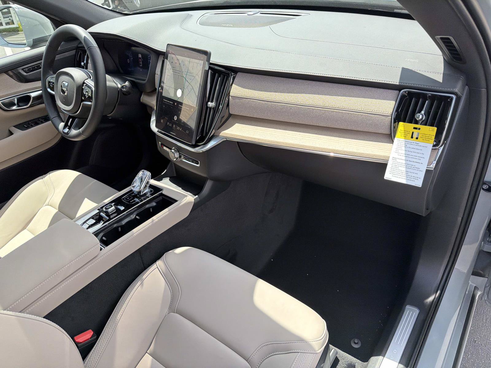 New 2027 Volvo XC90 B6 Plus AWD/4WD image 22