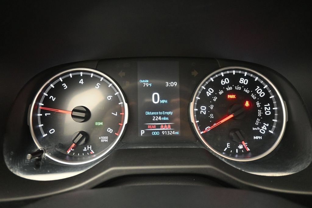 Used 2019 Toyota RAV4 XLE Premium w/ Cold Weather Package AWD/4WD image 19