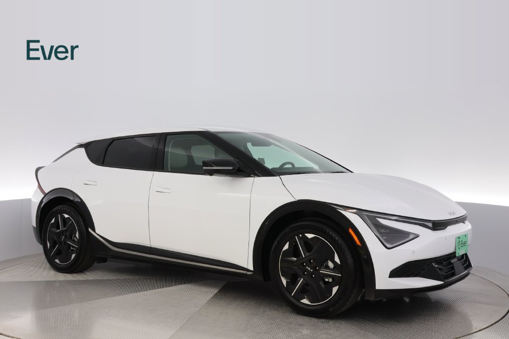 Used 2025 Kia EV6 Wind RWD image 14