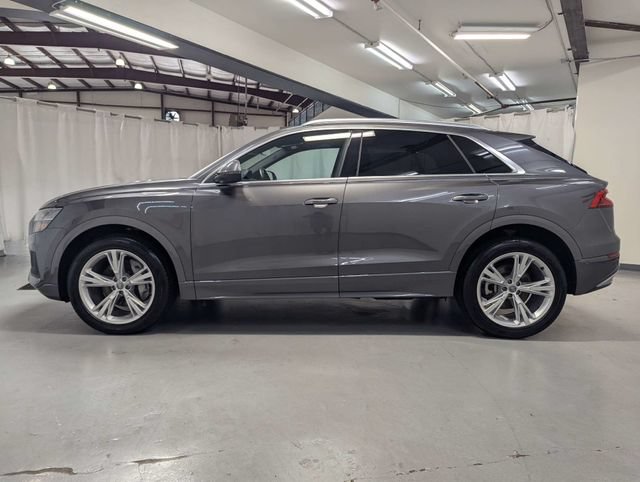 Used 2020 Audi Q8 Prestige w/ Prestige Package AWD/4WD image 25
