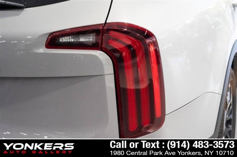 Used 2022 Kia Telluride SX w/ SX Prestige Package image 61