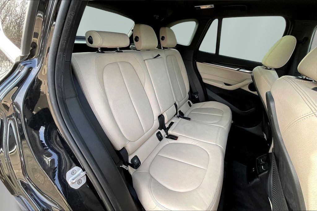 Used 2021 BMW X1 xDrive28i w/ Premium Package image 22