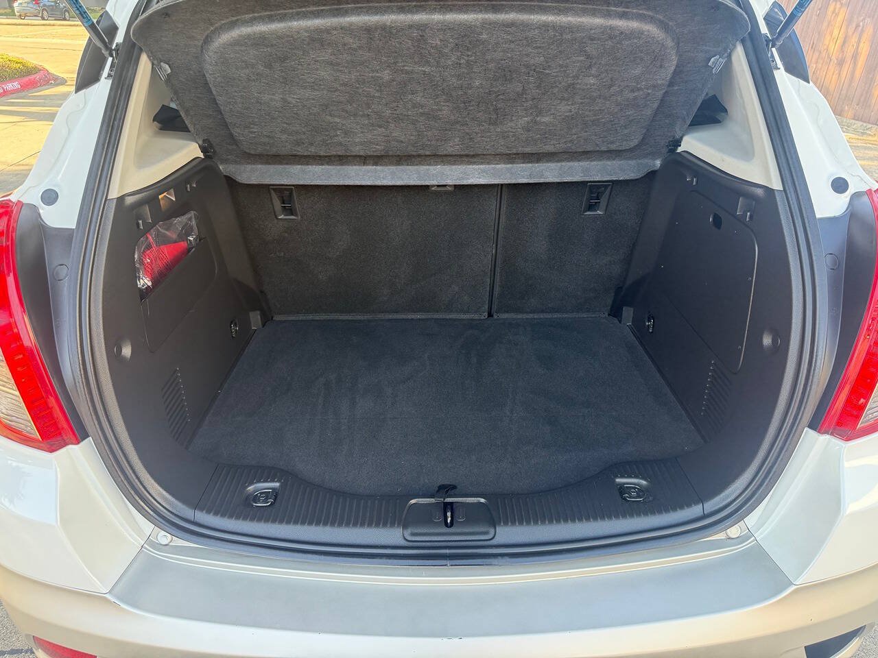 Used 2015 Buick Encore FWD image 29