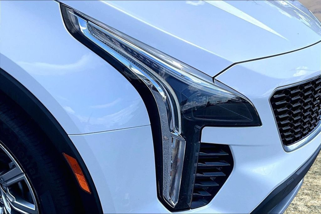 Used 2022 Cadillac XT4 Premium Luxury AWD/4WD image 32