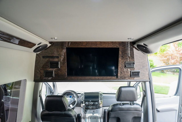 Used 2017 Mercedes-Benz Sprinter 3500 image 51