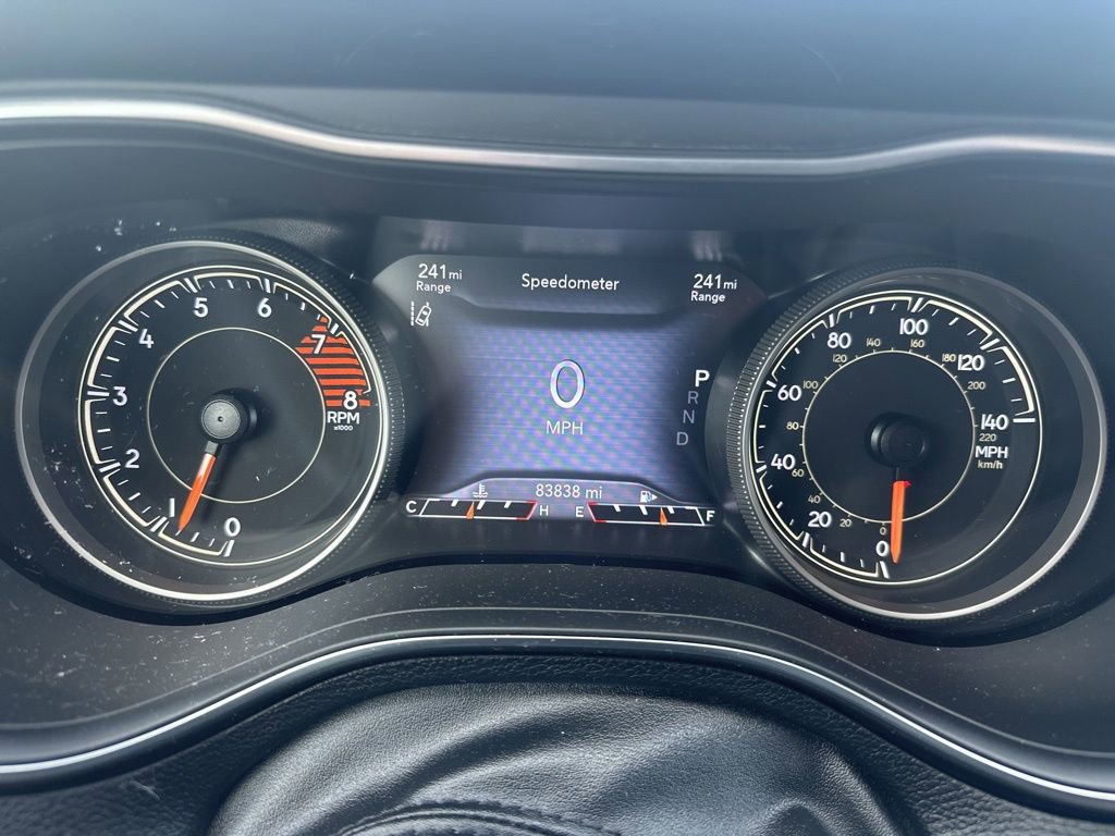 Used 2022 Jeep Cherokee Limited AWD/4WD image 23