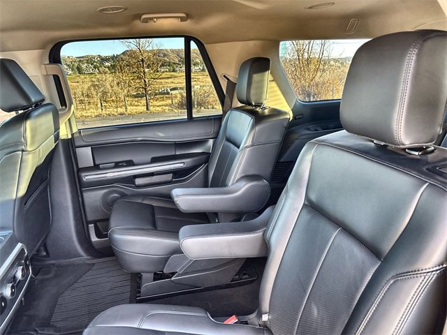 Used 2024 Ford Expedition XLT image 15