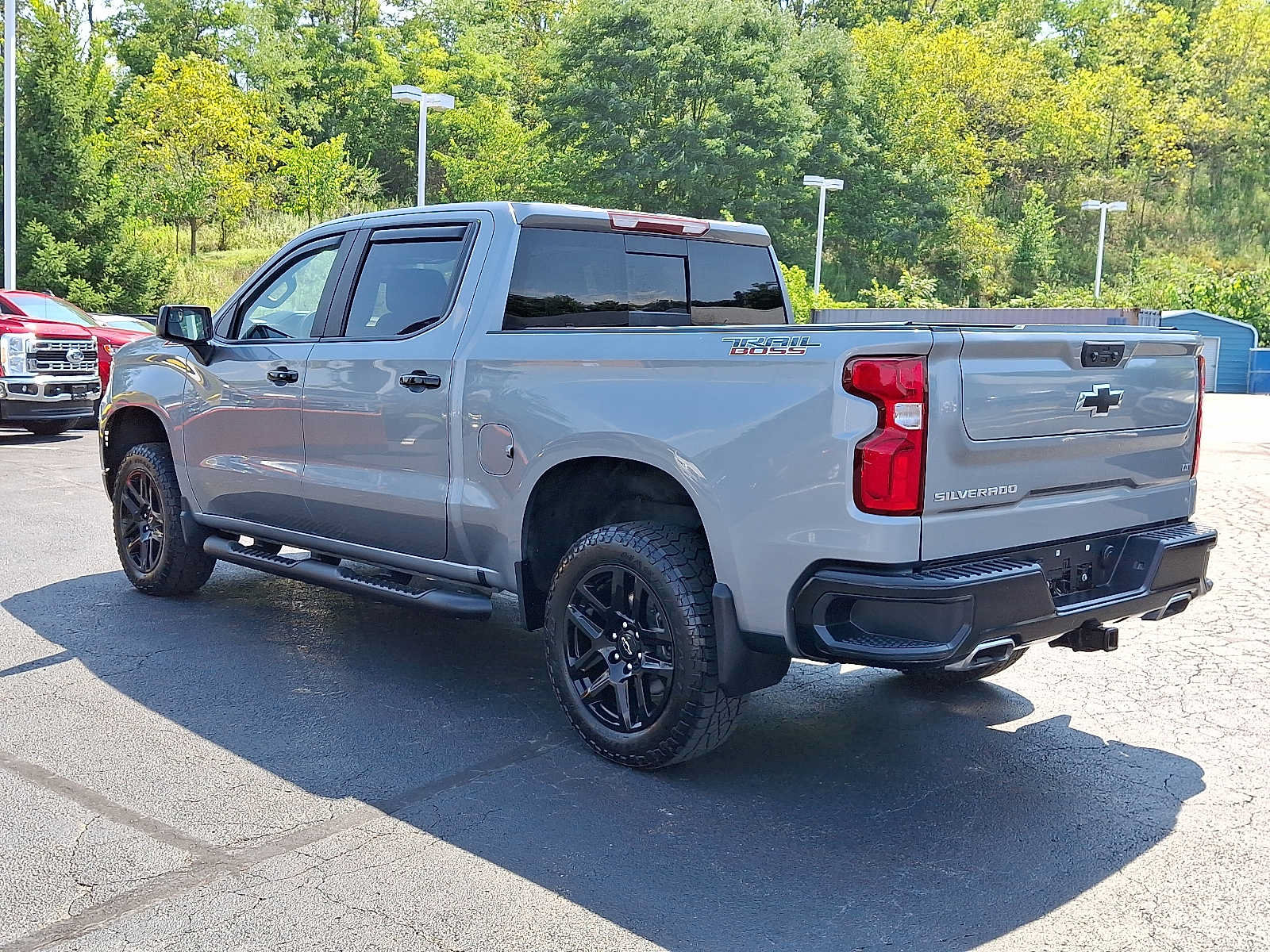 Used 2024 Chevrolet Silverado 1500 LT Trail Boss w/ Convenience Package II AWD/4WD image 4