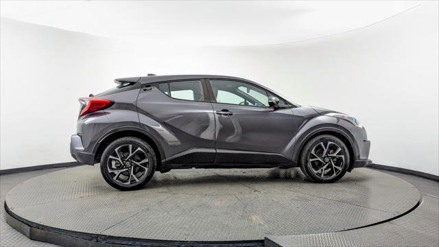 Used 2019 Toyota C-HR XLE image 9