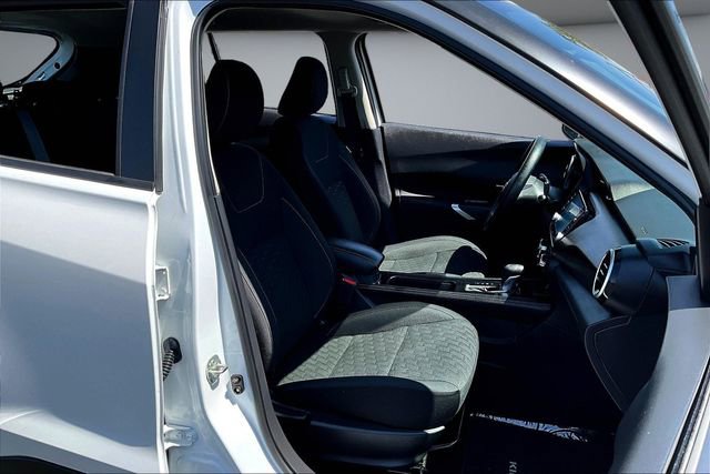 Certified 2023 Nissan Kicks SV image 27